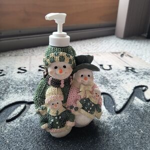 Snowman Family Of 4 Ceramic Soap Lotion  Dispenser Pump Garden Ridge 7"